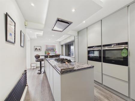 Kitchen - Alternative View