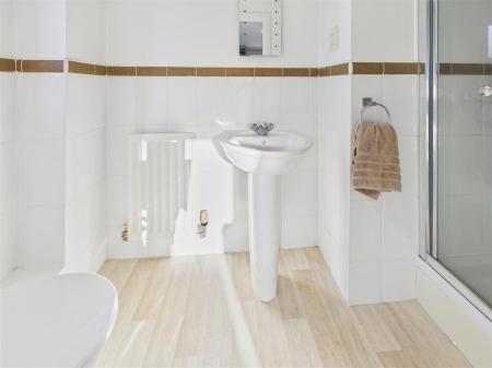 Second En-suite Shower Room