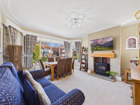 Dining/Sitting Room