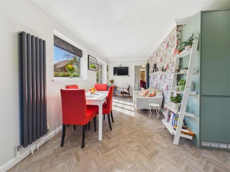 Living/Dining Area