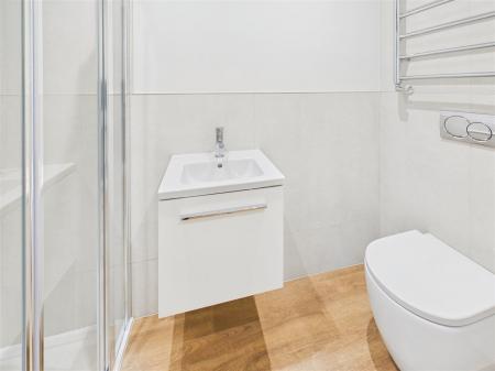 Shower/Cloaks Room