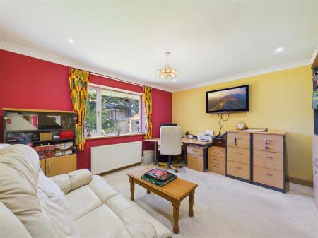 Office/Ground Floor Bedroom