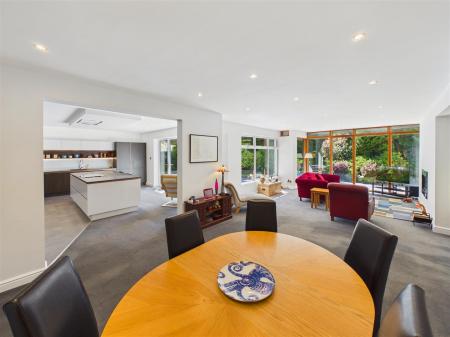 Open plan Living/Dining Room