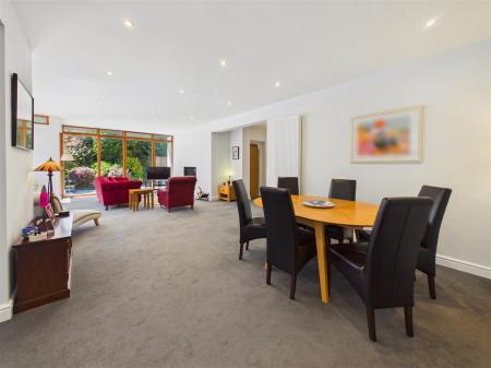 Open plan Living/Dining Room