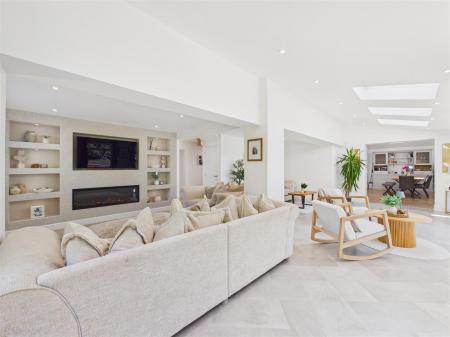 Living/Sitting Room