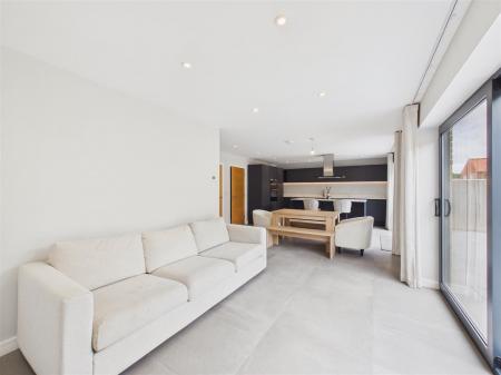Living/Dining Area