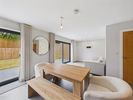 Living/Dining Area