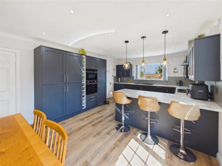 Dining Kitchen