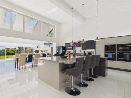 Open Plan Kitchen/Dining Area