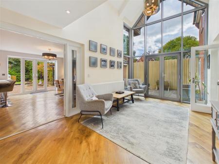 Open Plan Sitting Area