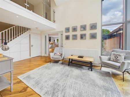 Open Plan Sitting Area