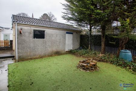 Garden/Garage