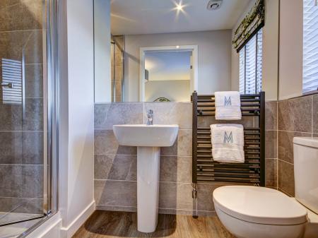 Sample En Suite