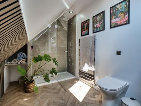 Ensuite