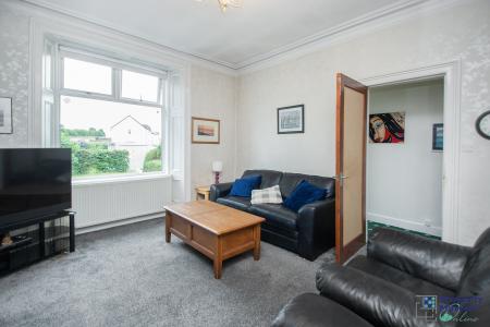 Front Lounge/Bedroom Three