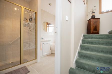Bathroom / Hall