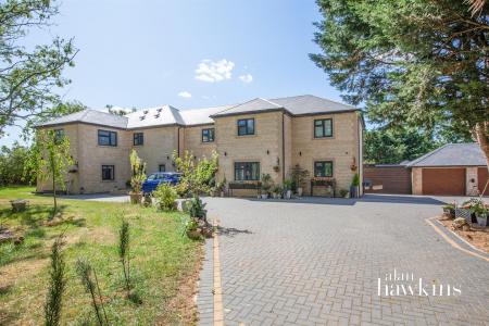 Front Aspect & Driveway