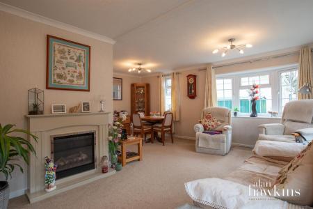 AH3474 (16 of 18).jpg