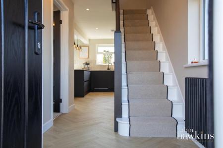 AH3475 (4 of 18).jpg