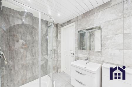 Ground floor bathroom