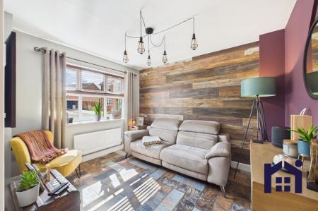 Snug/home office/playroom