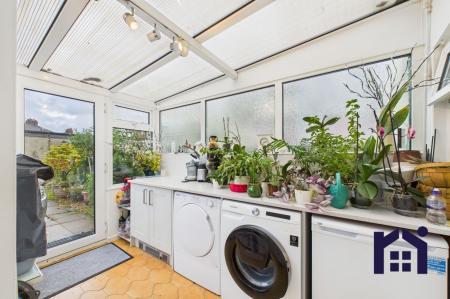Garden/utility room