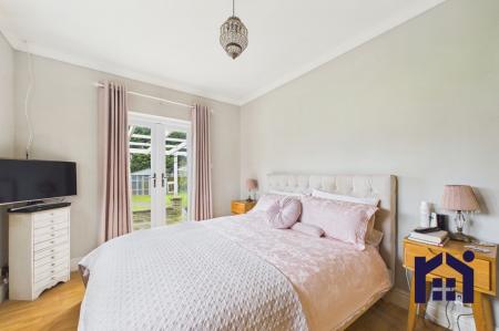 Principal bedroom