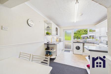 Dining kitchen