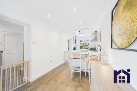Dining kitchen