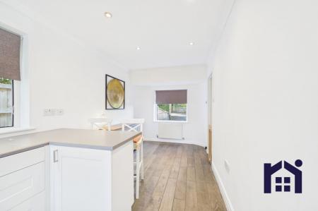 Dining kitchen