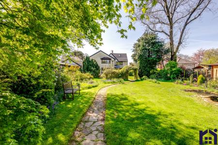 Middle garden