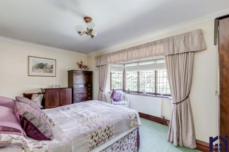 Principal bedroom