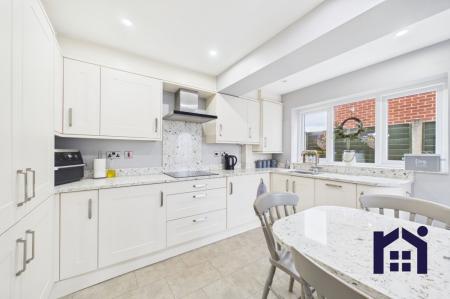 Dining kitchen