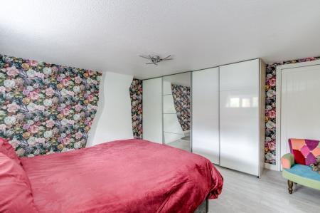 Principal bedroom