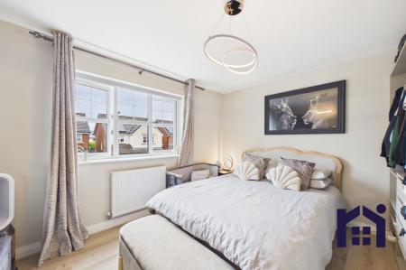 Principal bedroom
