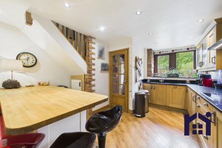 Dining kitchen