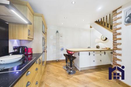 Dining kitchen