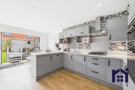 Dining kitchen