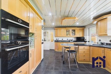 Breakfast kitchen