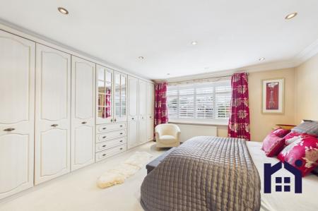 Principal bedroom
