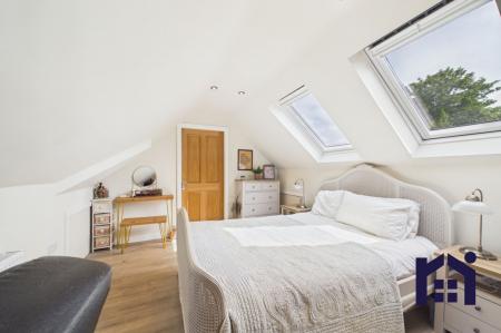 Principal bedroom
