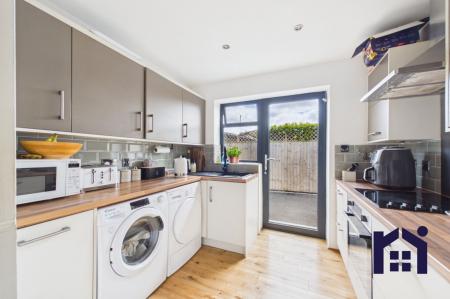 Utility/prep kitchen
