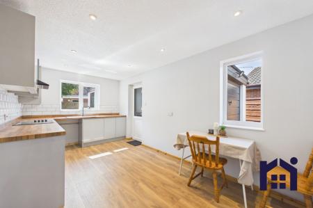 Dining kitchen