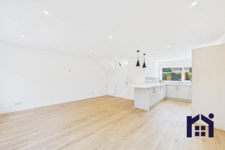 Kitchen/living area