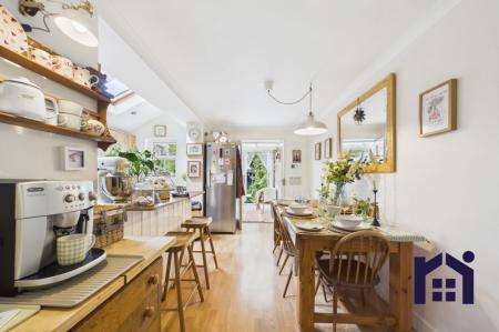 Dining kitchen