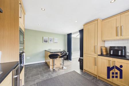 Dining kitchen