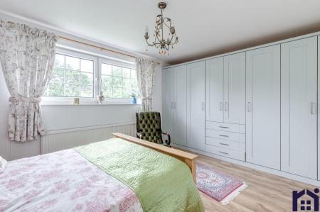 Principal bedroom
