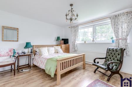 Principal bedroom