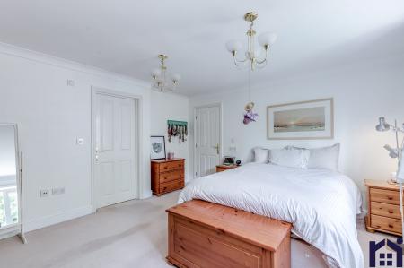 Principal bedroom