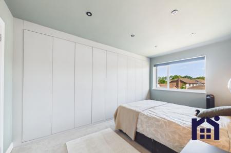 Prinicpal bedroom